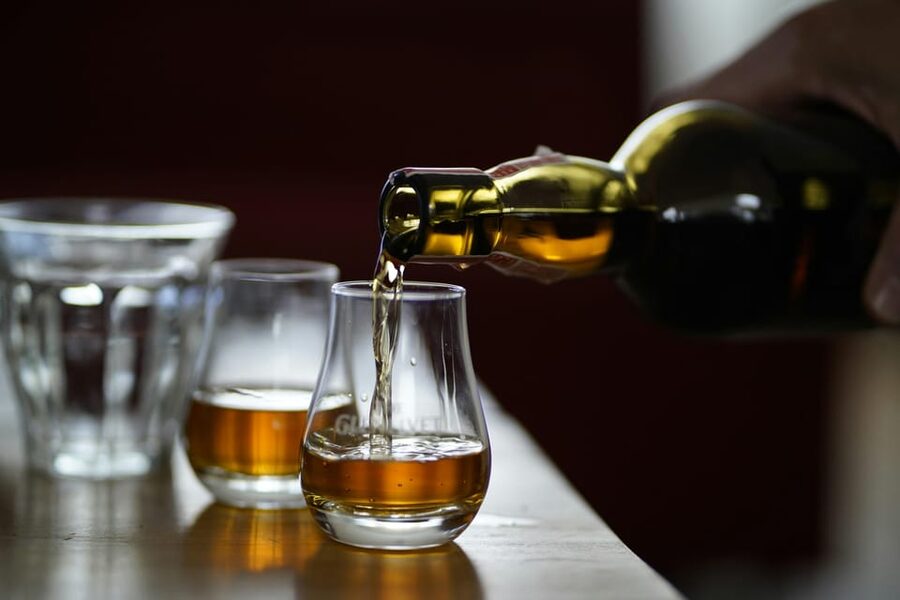 Bainbridge Island Discovery and Whiskey Tour - Whiskey Tasting on Pacific Northwest Ingredients