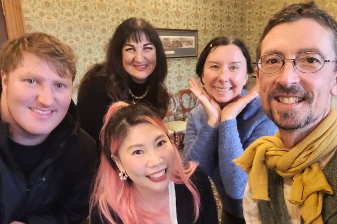 Ballarat Foodie and Gin Distillery Tour - Stop 2: scones and jam, coffee or hot chocolate, and old-hotel stories