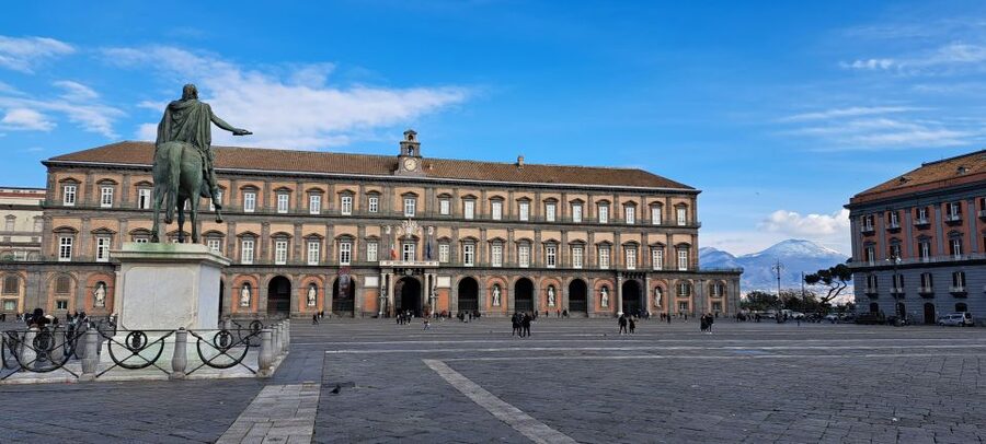Bourbon Naples: Exclusive guide and Royal Palace pass - Piazza Municipio and San Giacomo Palace: Naples’ Political Core