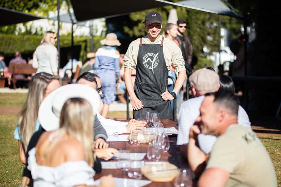 Brisbane: Boutique Winery Tour with Gourmet Lunch - Tamborine Mountain Distillery: the guided spirits finale