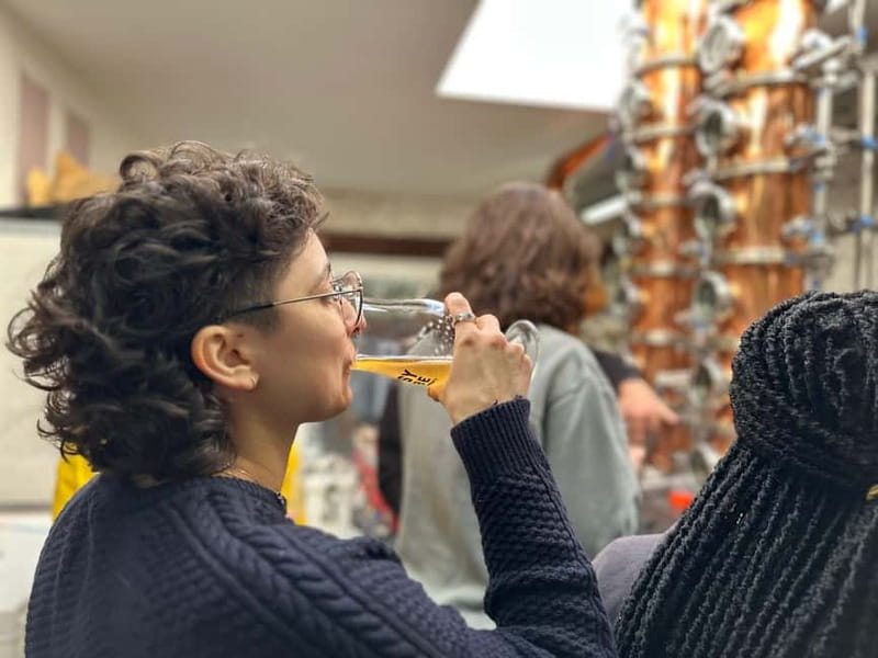 Brussels: micro brewery & distillery tour + beer tasting - Stop 2: the brewery and distillery tour—learning without the lab vibe