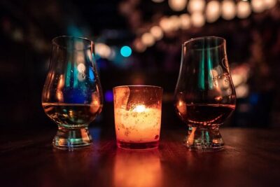 Cellar Of Scotland Walking Tour, taste Edinburgh's finest drinks - Old Town Pubs and the Gin & Tonic Moment