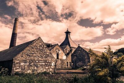 Clan Tour of Northern Whisky Distilleries - How the tour feels on the road from Inverness