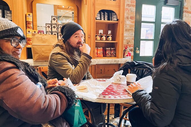 Distillery District Breakfast Tour - How the walk works inside the Distillery District