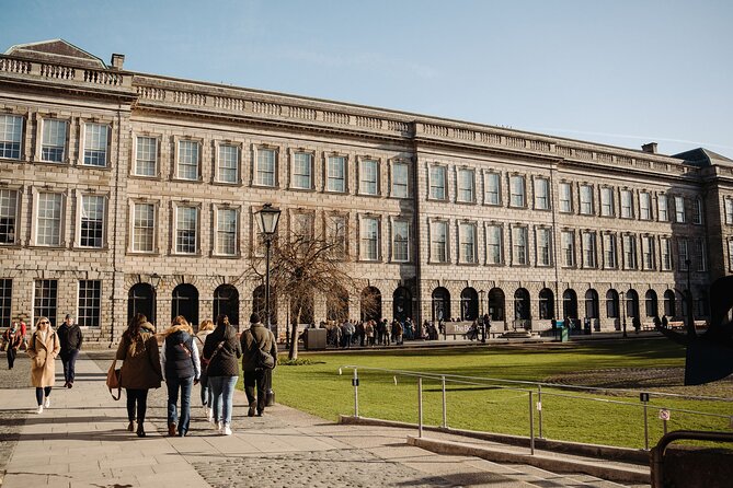 Dublin in a Day: Dublin Castle, Book of Kells, Guinness & Whiskey - Dublin Castle grounds: big-name landmark, limited time inside