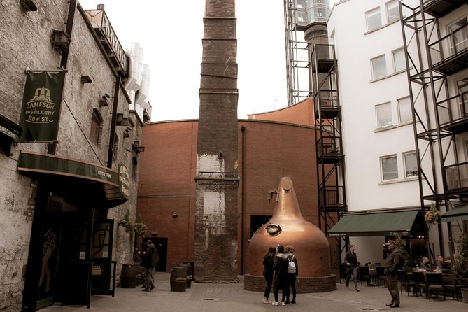 Dublin Jameson Distillery and Guinness Storehouse Guided Tour - Alcohol and suitability: plan smart if you’re traveling with kids
