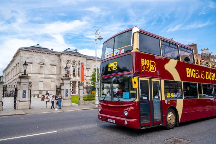 Dublin: Jameson Whiskey Distillery & Hop-on Hop-off Bus Tour - Jameson Bow St Experience: the 45-minute tasting plan that sets the tone
