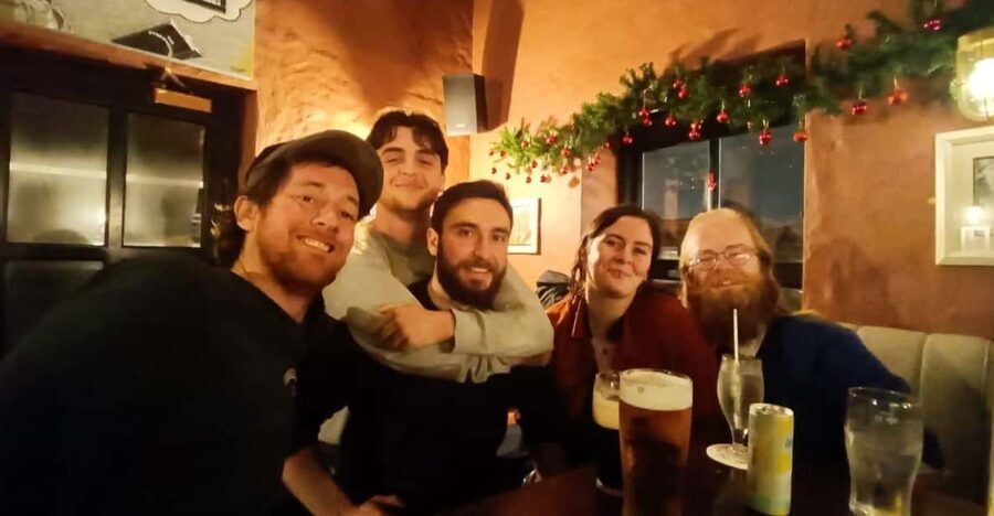 Dublin: Pub Tour. Pour The Perfect Guinness, Whiskey & Music - Starting at Crown Alley: the Temple Bar warm-up