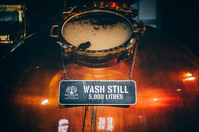 Edinburgh: Holyrood Distillery 'Journey to Whisky' Tour & Tasting - Where Holyrood Distillery sits in your Edinburgh day