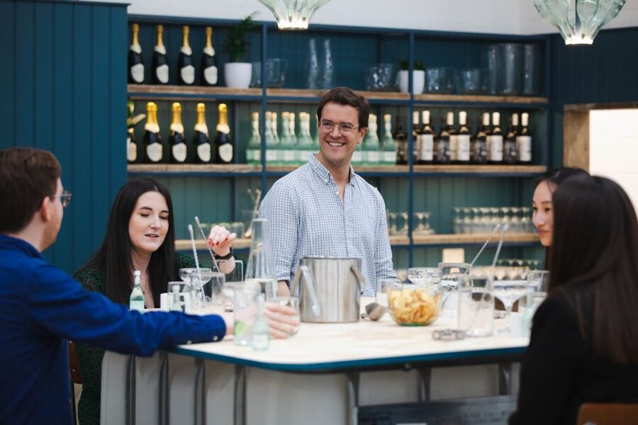 Edinburgh: Lind & Lime Gin Distillery Tour & Tasting - Learning the Gin Through the Botanicals