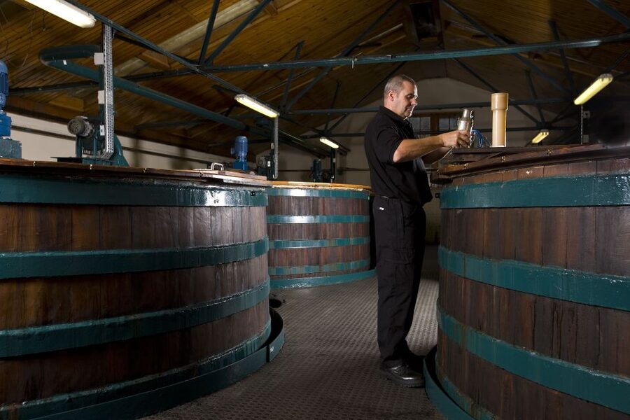 Edinburgh: Rosslyn Chapel, Borders & Glenkinchie Distillery - Getting out of Edinburgh: a smooth 8-hour rhythm