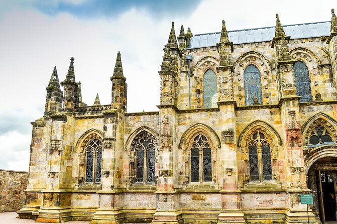 Edinburgh: Rosslyn Chapel, the Borders & Glenkinchie Distillery - Key Points at a Glance