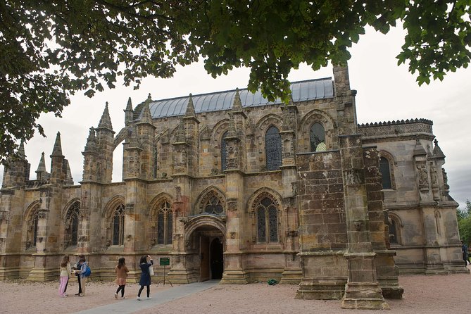 Edinburgh: Rosslyn Chapel, the Borders & Glenkinchie Distillery - Price and What Makes It Feel Worth It
