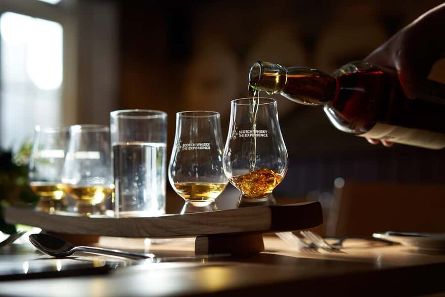 Edinburgh: Scotch Whisky Tasting & 3 Course Dinner - The guided tasting: origins, blending, and maturation (with a sensory edge)