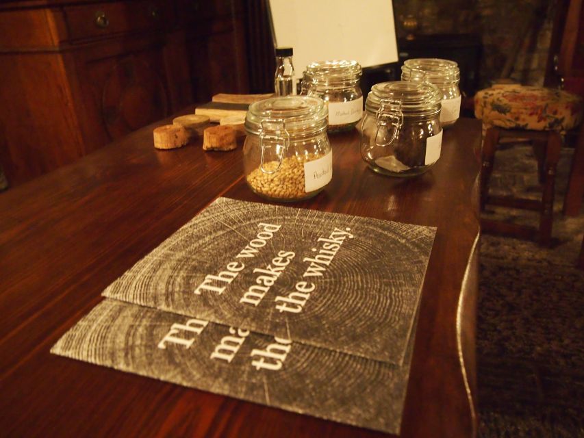 Edinburgh: Small-Group History of Whisky Tour with Tasting - Who this Edinburgh whisky tour suits best