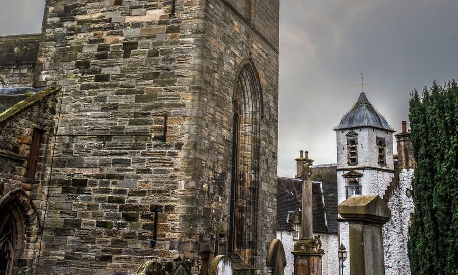 Edinburgh: Stirling, Whisky and St Andrews Tour in Spanish - Stirling Castle and the Braveheart Connection You Can Actually See