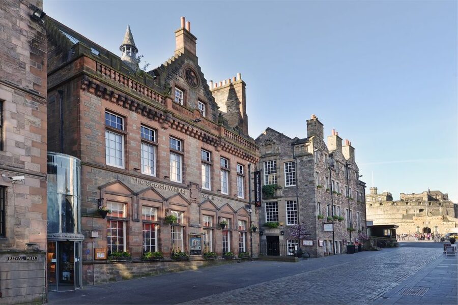 Edinburgh: The Scotch Whisky Experience Tour and Tasting - Getting There: The Royal Mile Location (With Minimal Hassle)