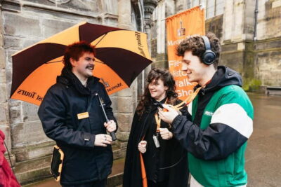 Edinburgh: Underground Vaults Evening Ghost Tour with Whisky - Start Line at Mercat Cross: Your Easy First Win