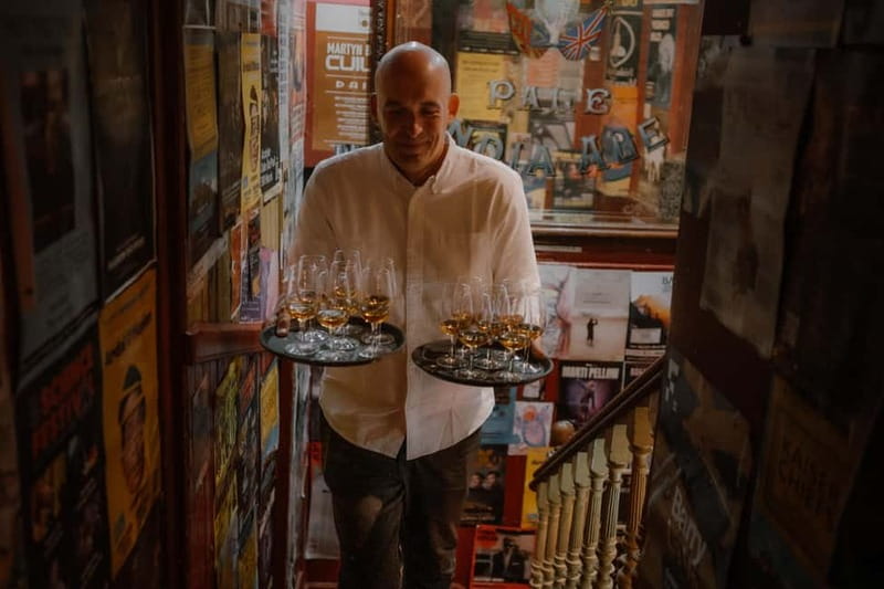 Edinburgh: Whisky Tasting and Storytelling in a Historic Pub - Four single malts from different regions: what to notice in each pour