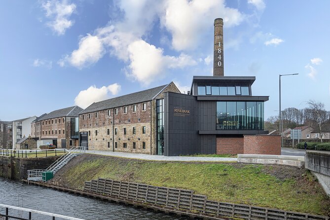 Exclusive Single Malt Whisky Making Experience near Edinburgh - The four cask tastings: learning flavour by seeing the pieces