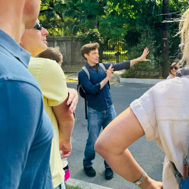 French Quarter: Jackson Square to Bourbon Street Tour - Bourbon Street at Human Speed: What You Should Notice