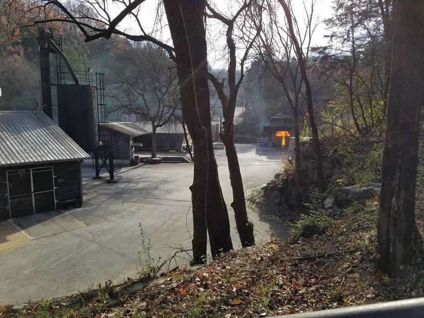 From Nashville: Lynchburg Jack Daniel's Distillery Tour - Lynchburg Stop: 1.5 Hours for Shops, Photos, and Lunch on Your Terms