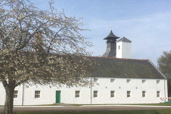 Full-Day Private Speyside Malt Whisky Trail Tour from Grantown-on-Spey - Cragganmore Distillery: a close first stop that’s built for touring