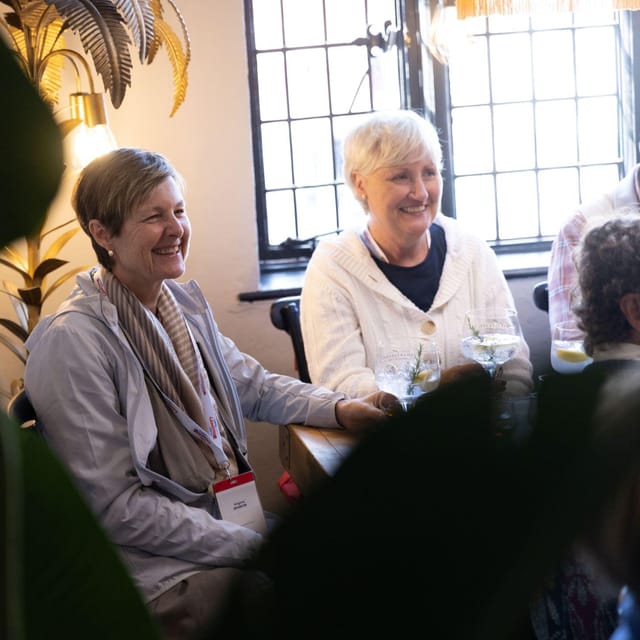 Gin Tasting at Judith’s, Shakespeare Distillery - The 10% gift shop discount: how to use it without impulse buying
