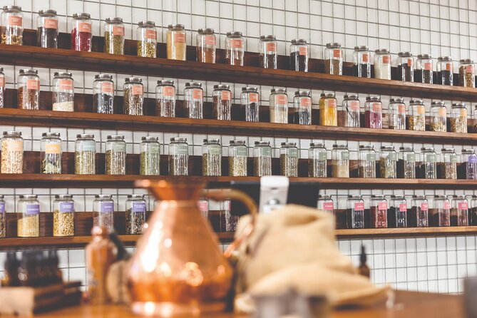 Gin Tour at Hensol Castle Distillery - Stop 1 at Hensol Castle Distillery: welcome drink and guided tour