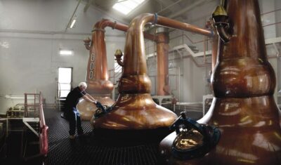 Glasgow: Glengoyne Distillery Tour with Whisky & Chocolate - Tutored tasting of three Glengoyne whiskies: how to read the glass