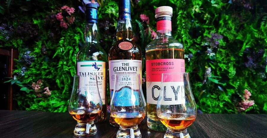 Glasgow: Whisky Flight at contemporary Scottish venue - Mharsanta on Bell Street: your starting point in Glasgow’s Merchant City