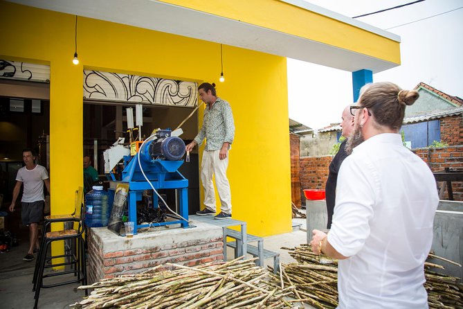 Guided tour of Sampan distillery // Agricultural Rum Medalist - Final Call: Should You Book the Sampan Distillery Tour?