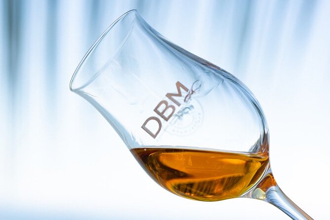 Guided tour with tasting of the Distillery Bonne Mère - Distillerie Bonne-Mère: a working rum factory with serious age