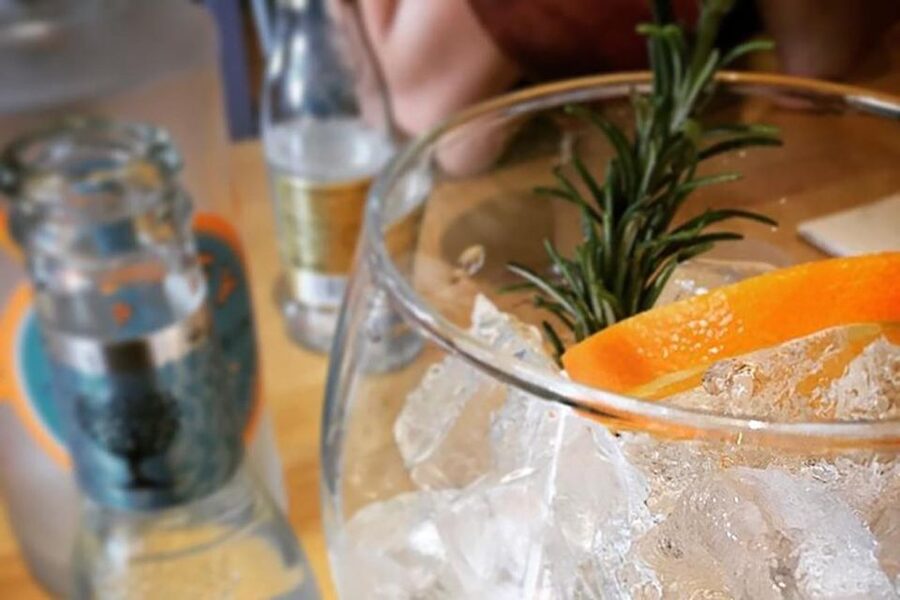 Haggis paired with whisky & gins in 56 North distillery! - Haggis and gin at Scotland’s working distillery bar