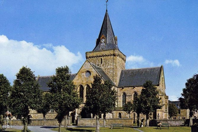 INVERGORDON PORT Tour Dunrobin, Dornoch & Distillery - Dornoch village break: cathedral stop and time for shopping