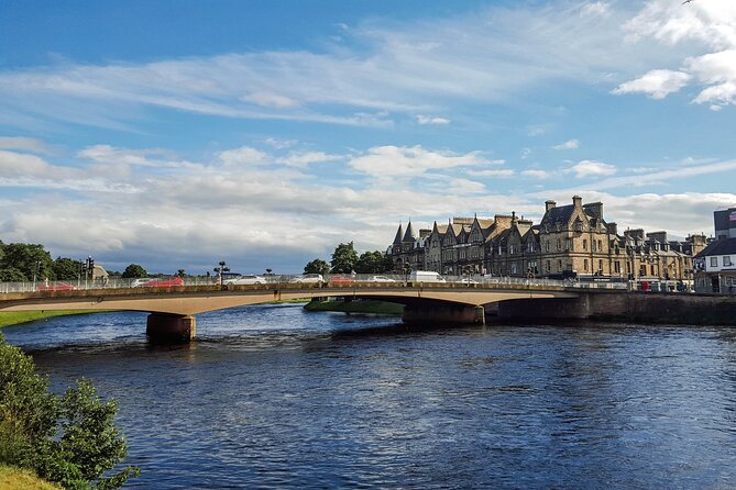 Invergordon Shore Excursion: Inverness, Cawdor Castle & Whisky - Clava Cairns and Dores Beach: Small Time, Big Atmosphere
