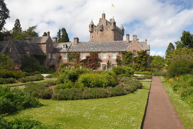 Invergordon Shore Excursion: Inverness, Cawdor Castle & Whisky - Inverness for Lunch and River Ness Walks: Don’t Waste the Hour
