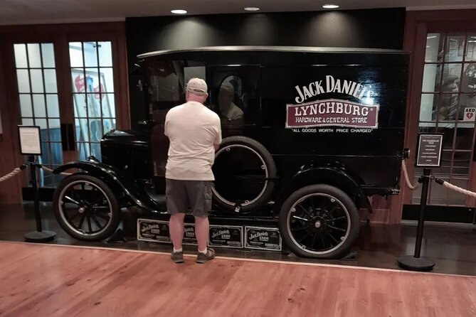 Jack Daniels Smooth Distillery Tours Shopping and Barbecue - Key takeaways before you book