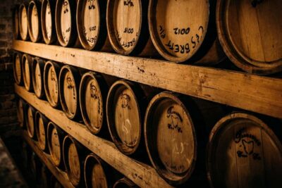 Kempton: Craft Distillery Tour with Whisky Tasting & Lunch - Cask Lounge Tastings: Four Spirits, One Guided Sequence