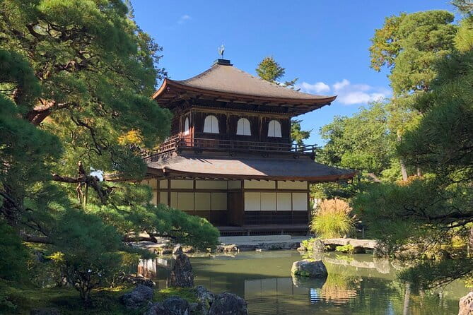 Kyoto 1 Day Suntory Yamazaki Distillery Tour and Asahi Art Museum - The real-world walking: that steep hill and the 60-minute lunch window