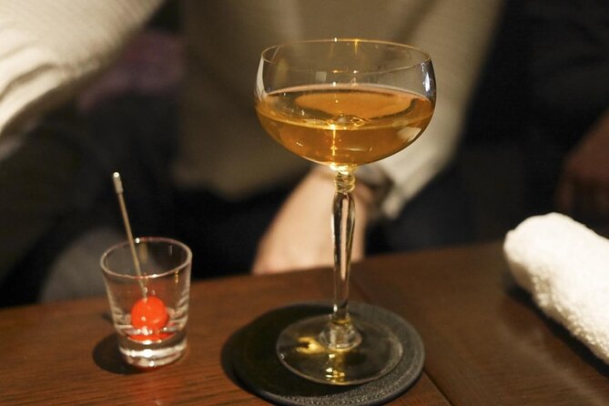 Kyoto Luxury Sake, Whisky and Cocktail Tour - Kyoto at 5 pm: why this 3-hour drink tour feels worth $290