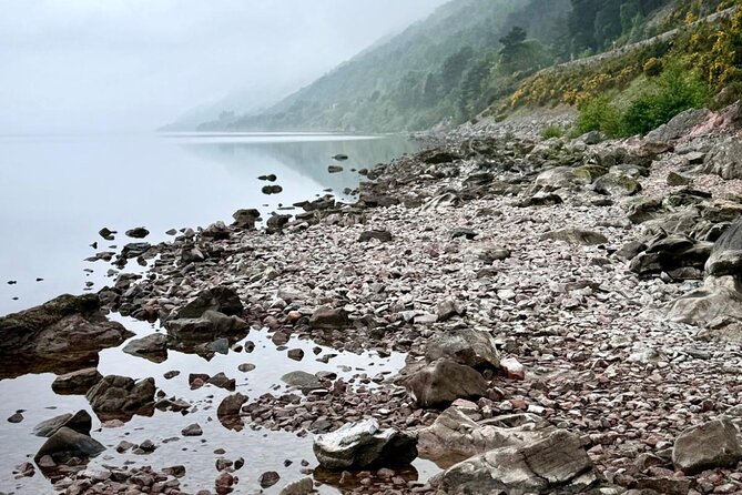 Loch Ness, Culloden, Clava and whisky/gin tour from Inverness. - Loch Ness and Drumnadrochit: myths, views, and gin-shop time