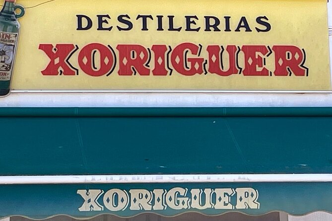 Mahon Harbour Boat Tour with Mahon Market and Gin Distillery - Xoriguer Gin Distillery Visit: The Tasting Part That Changes Your Perspective