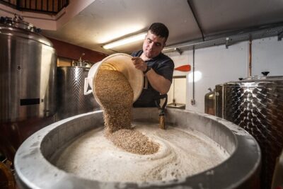 Micil Distillery Experience 2 - Gin, Poitín and Whiskey - Price and what you actually get in 1 hour