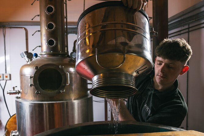 Micil Whiskey Experience 1 - Whiskey & Poitín - How to get the most from a short 1-hour tasting