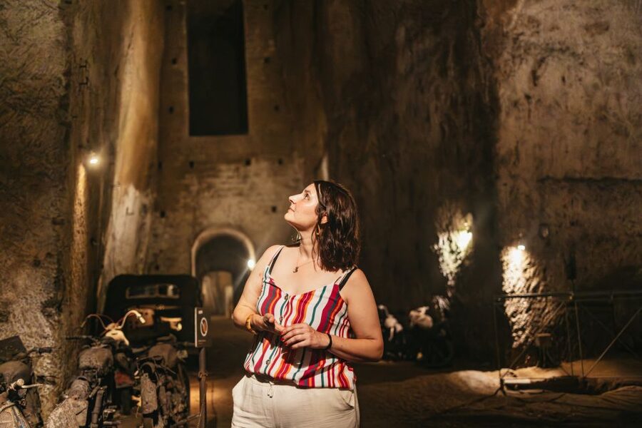 Naples: The Bourbon Tunnel Guided Tour with Entrance Ticket - Fascist-era statues and abandoned vehicles: why these stops hit