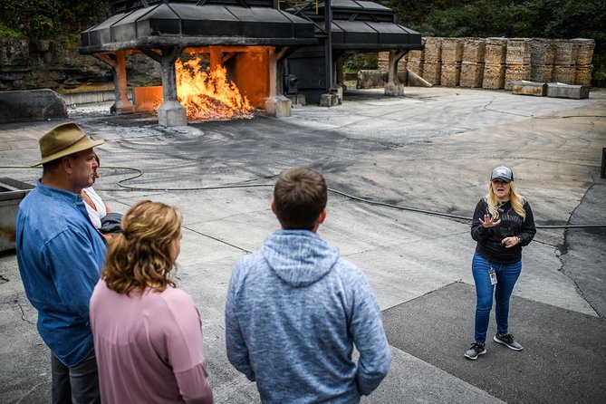 Nashville to Jack Daniel's Distillery Bus Tour + Whiskey Tastings - 9:00 AM vs 12:00 PM: which departure is best for your schedule