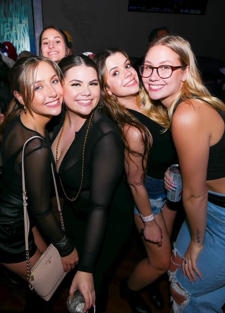 New Orleans: Guided Bourbon Street Bar Crawl with Shots - When This Bar Crawl Is a Great Fit (and When It Isn’t)