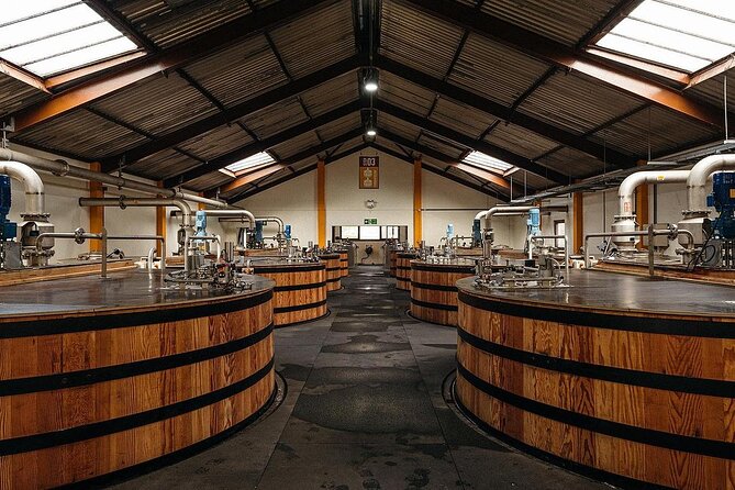 North Whisky Tour: To Highland Malt Whisky Trail +Dunrobin Castle - Dunrobin Castle and Gardens: Sutherland Stately Home Meets Bird Power