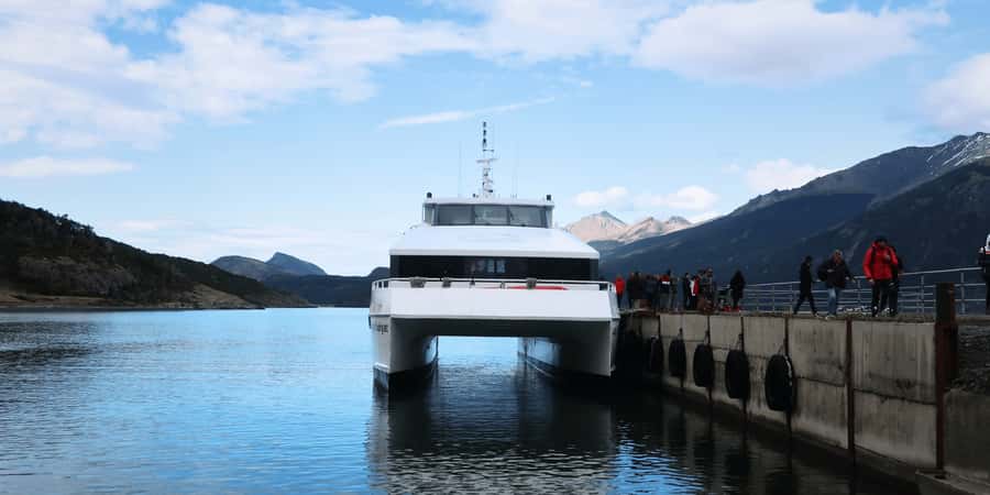 P. Natales: Balmaceda & Serrano Glaciers with Lunch & Whisky - Wildlife spotting: sea lions, cormorants, dolphins, and the condor question